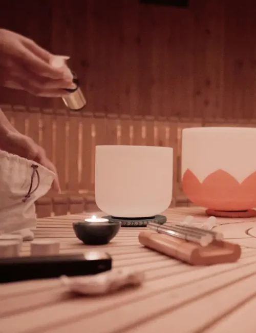 crystal-bowls-sauna-aromatherapy-candle-tuning-london
